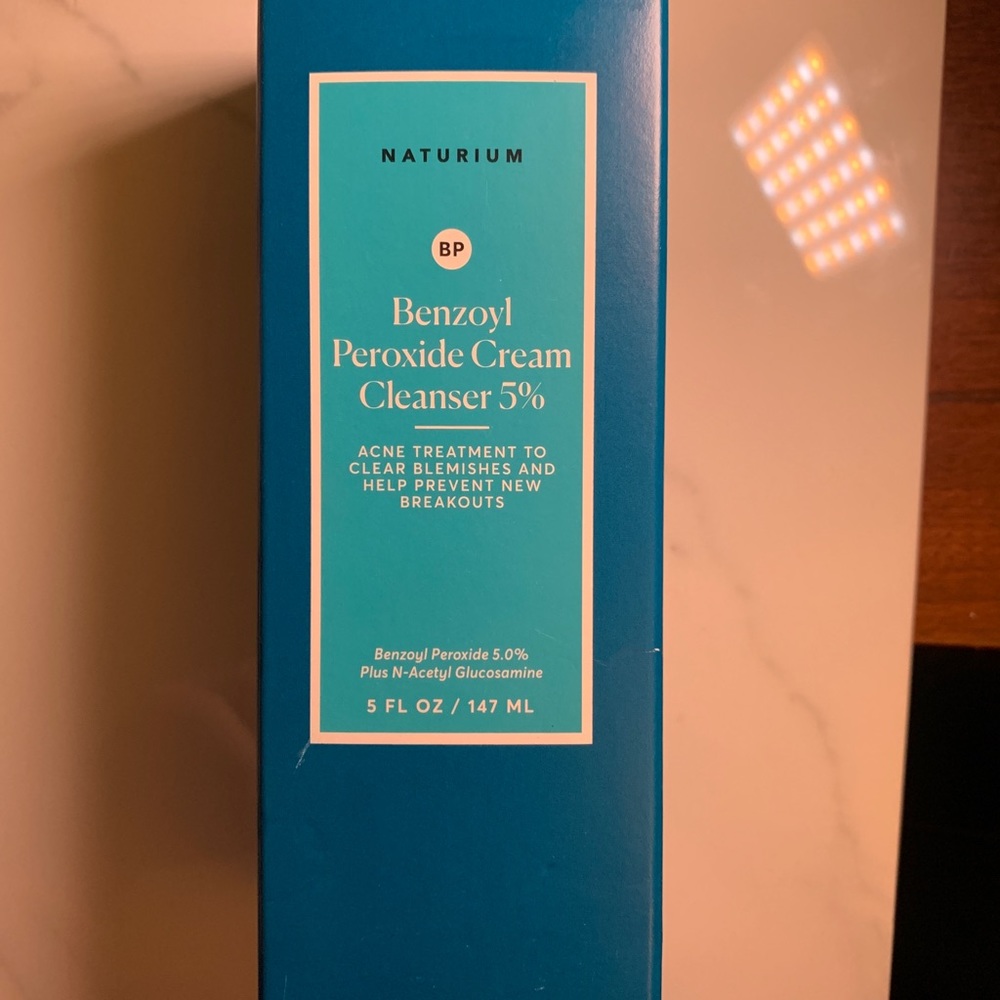 BRAND NEW Naturium 5% Benzoyl Peroxide Cream Cleanser for Acne Prone Skin